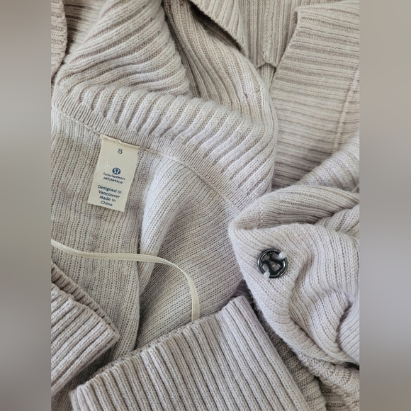 Lululemon Transformation Wrap Size 8 - Picture 13 of 14